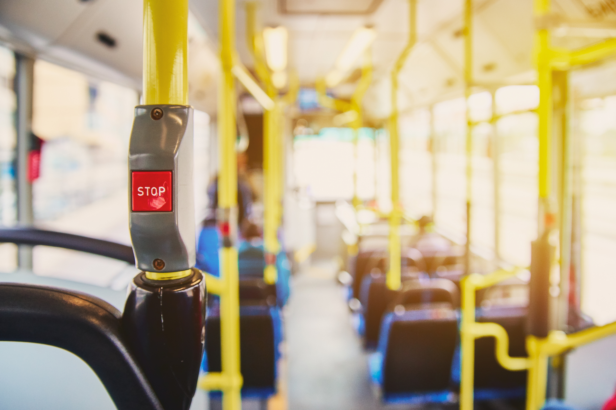 El interior de un autobus