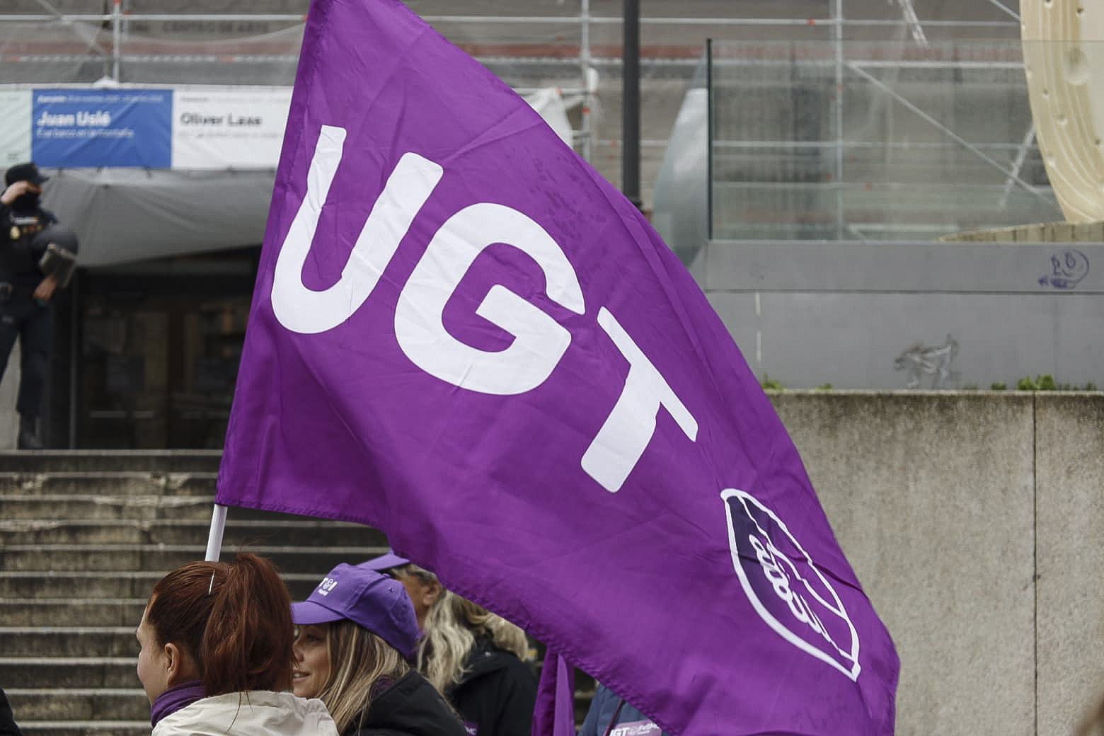 Bandera feminista de UGT