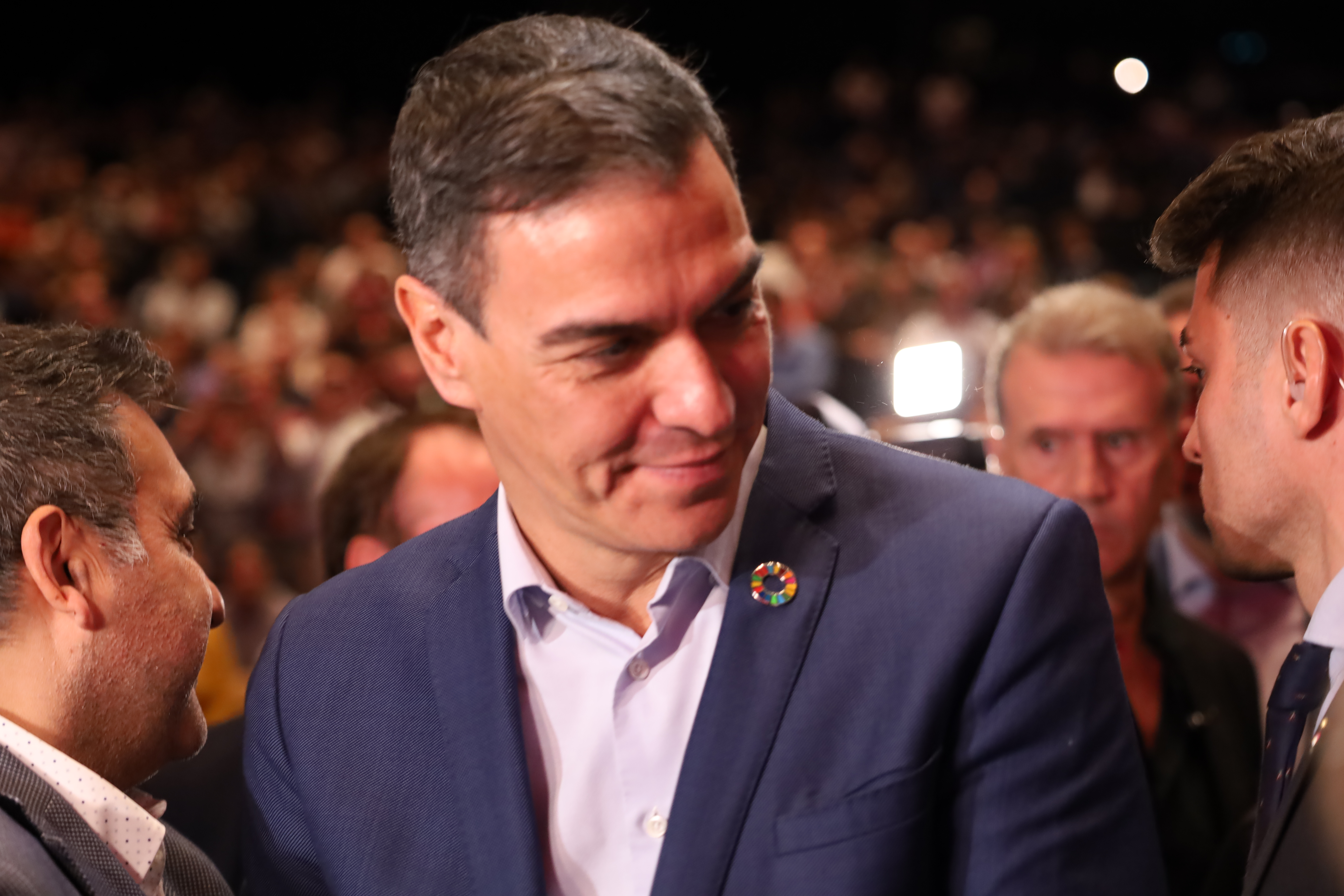 Pepe Álvarez y Pedro Sánchez llegan al auditorio