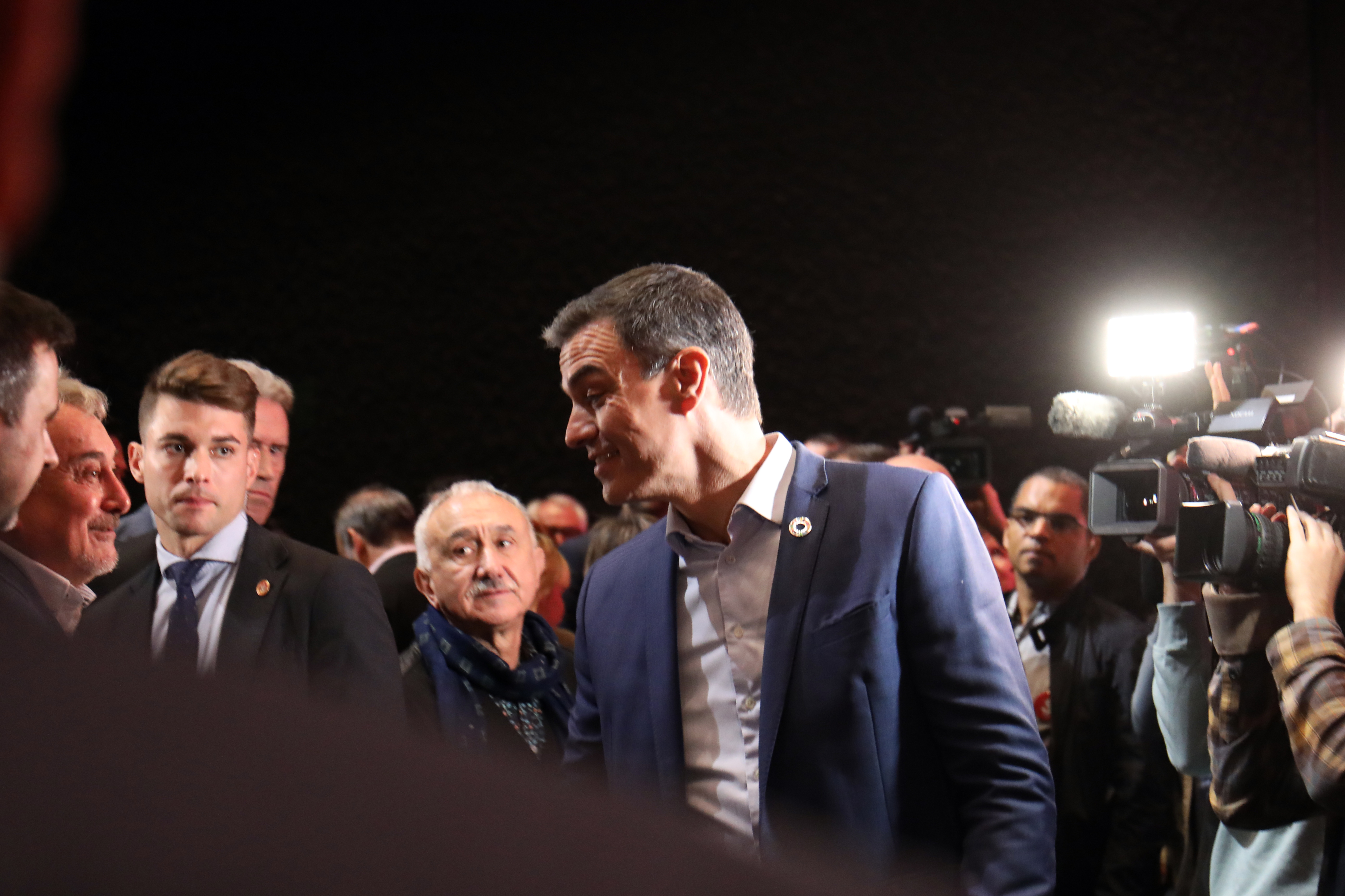 Pepe Álvarez y Pedro Sánchez llegan al auditorio