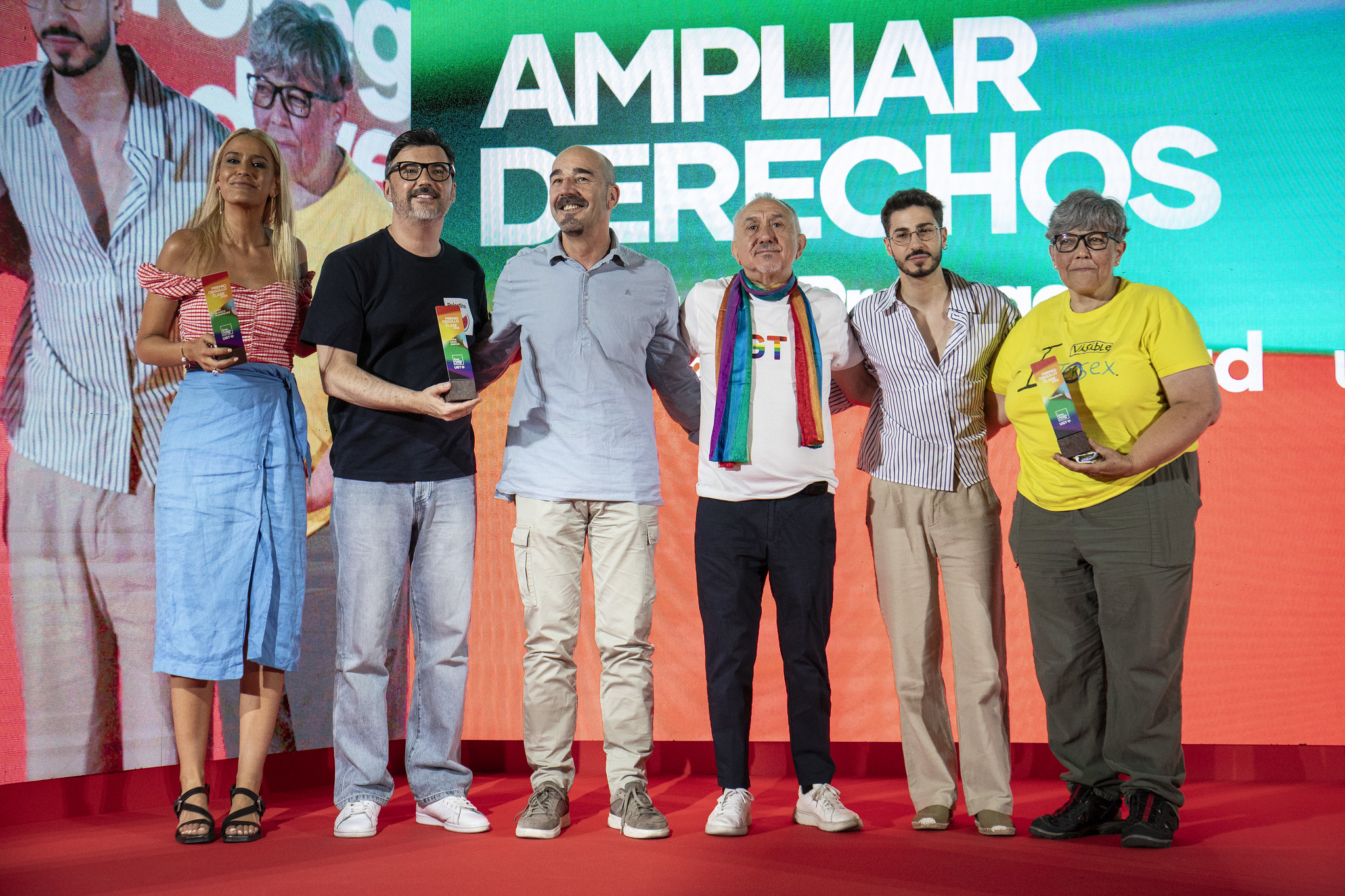 53. Entrega de premios "Orgullo de clase" en reconocimiento a la lucha diaria. Los premiados han sido: kaleidos, organización INTERSEX por la diversidad; Afra Blanco Rodríguez, sindicalista y Toño Abad García, impulsor del RD 1026/2024 y director de Gabinete de la Secretaría General de UGT.