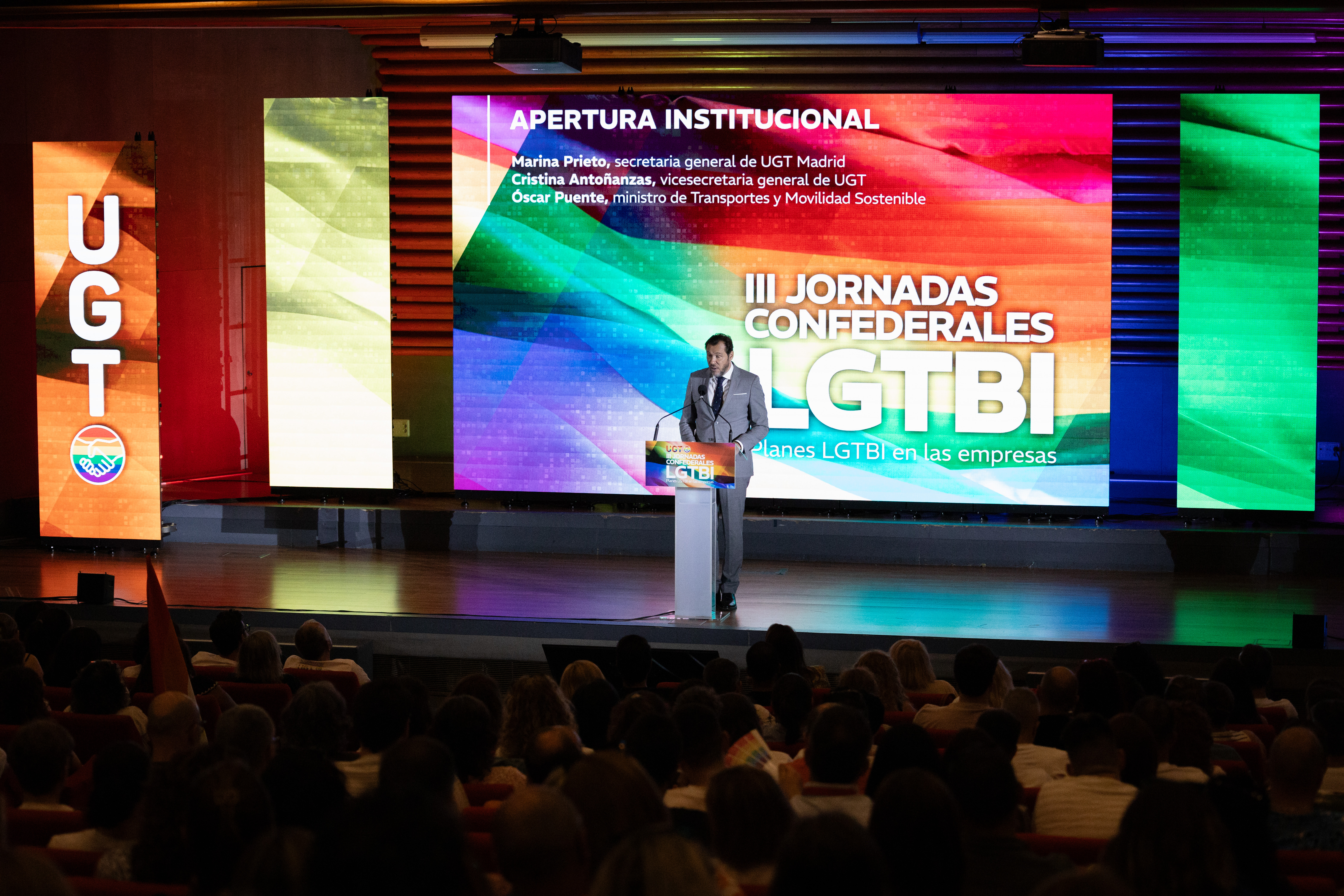 Óscar Puente hace un discurso en la apertura de las jornadas 