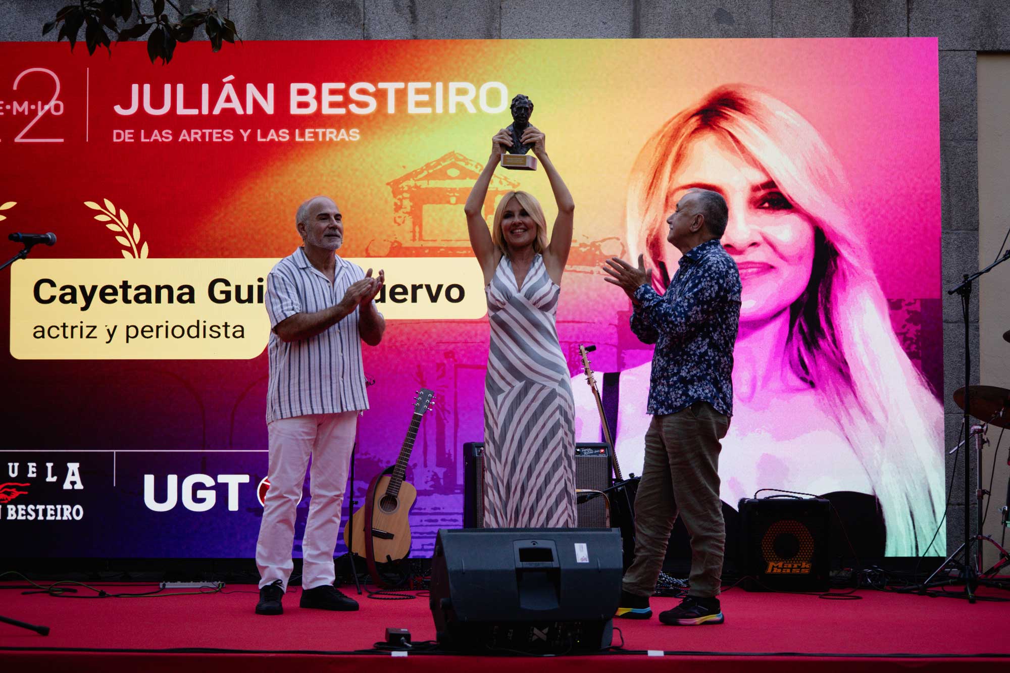 Cayetana Guillen Cuervo recibiendo el premio