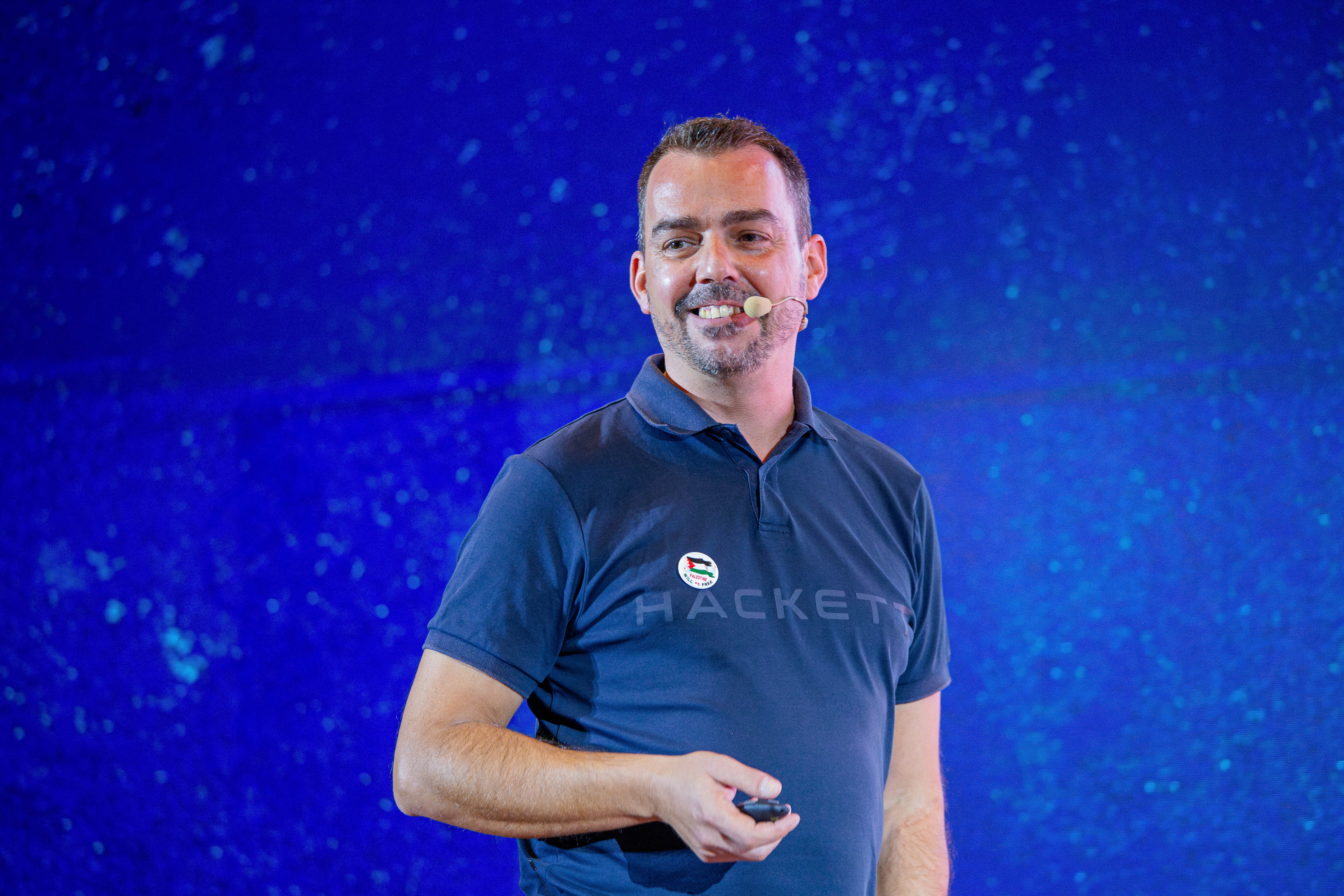 Javier Redondo, secretario general de la sección sindical de UGT-MAZ