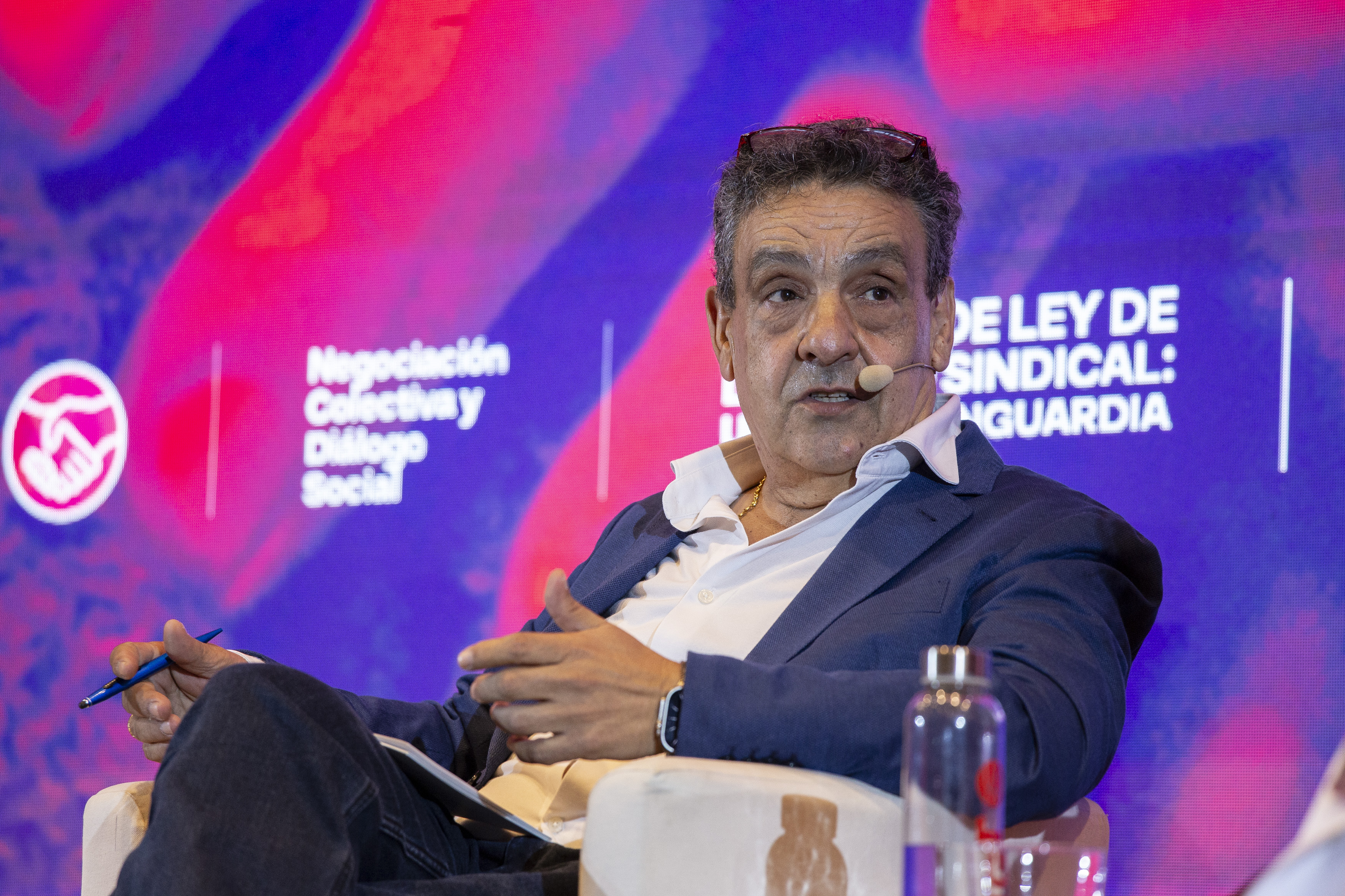 El secretario general de FeSMC-UGT Antonio Oviedo