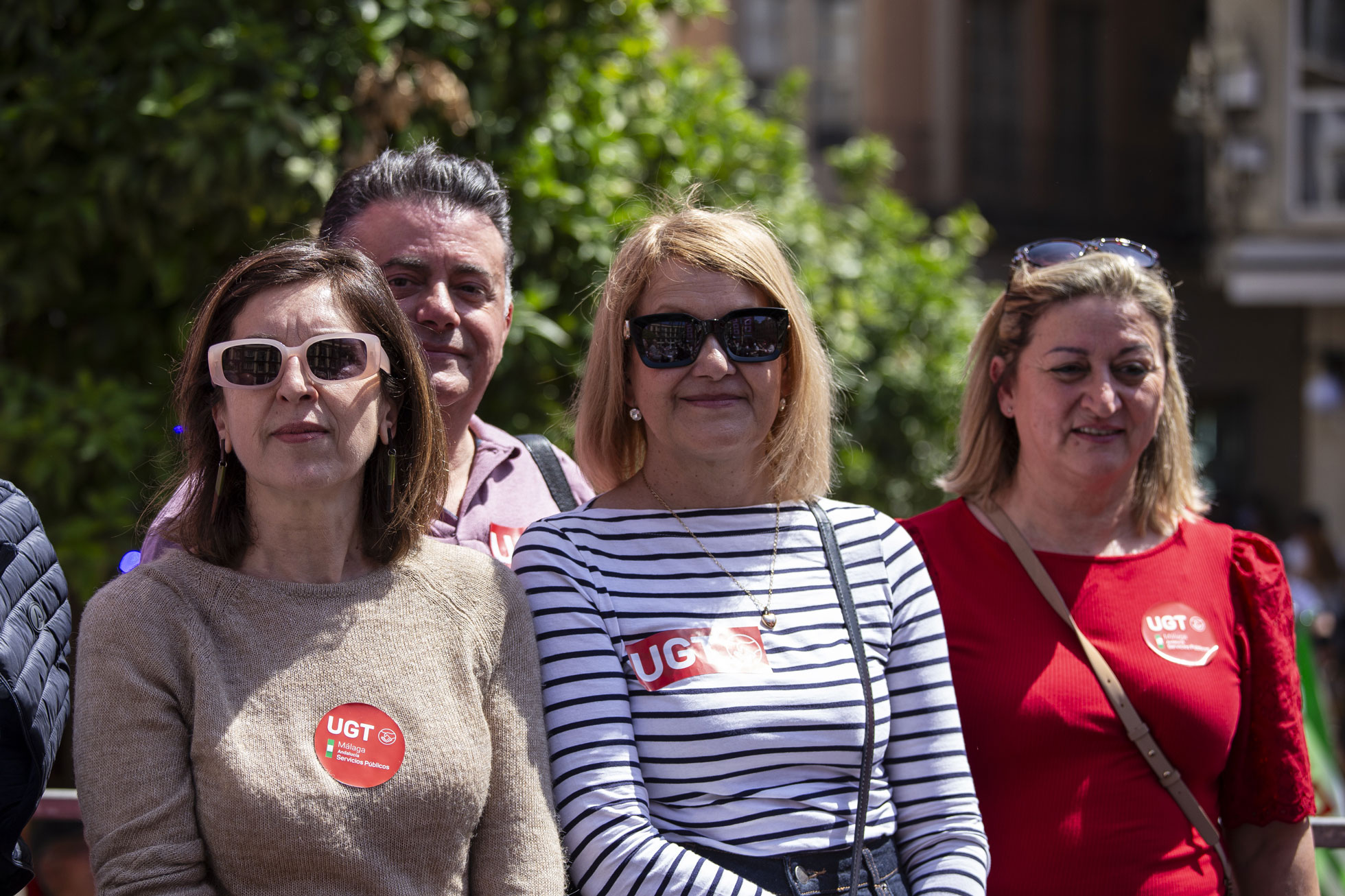 16. Lola Navarro; Eduardo Carrillo, secretario general de FeSMC UGT Andalucía, MªCarmen Barrera y Mª Carmen Barrera, y Catalina Nuñez. 