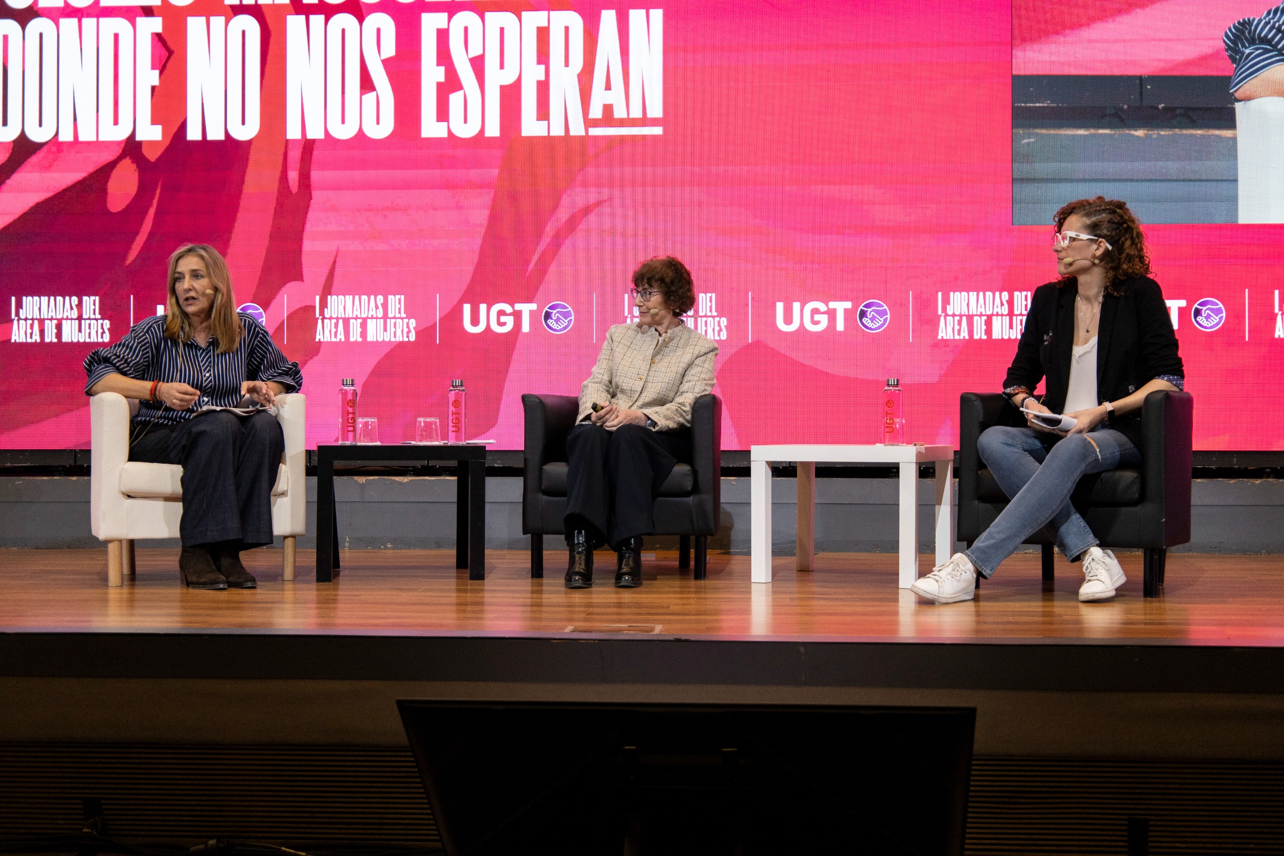 Liderazgo en puestos masculinizados: Abrirse paso donde no nos esperaban