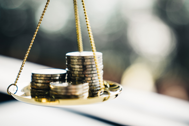 Balanza de equilibrio salarial